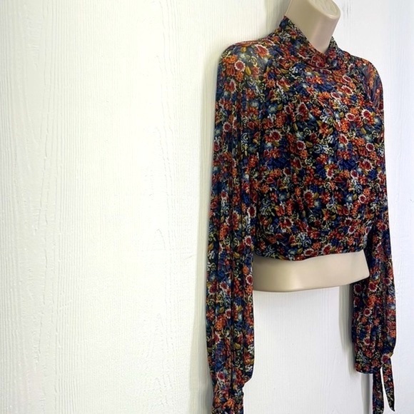 Free People - All Dolled Up Black Floral Print Mesh Long Sleeve Crop Top Size XS - Picture 4 of 15